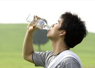 如何一天减重2斤