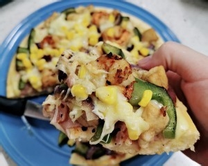 培根鸡肉大虾披萨的做法