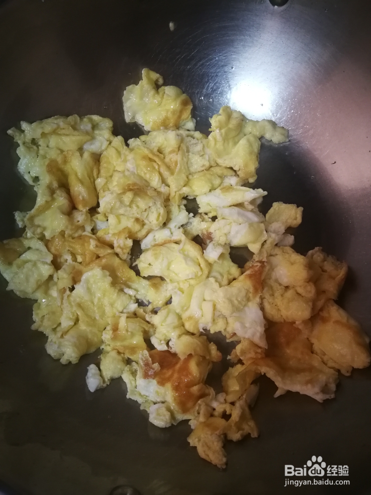 新手易做的番茄鸡蛋火腿炒面