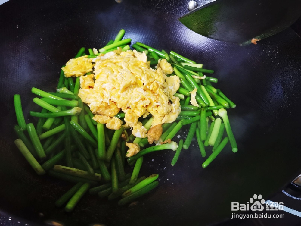 如何做蒜薹炒鸡蛋