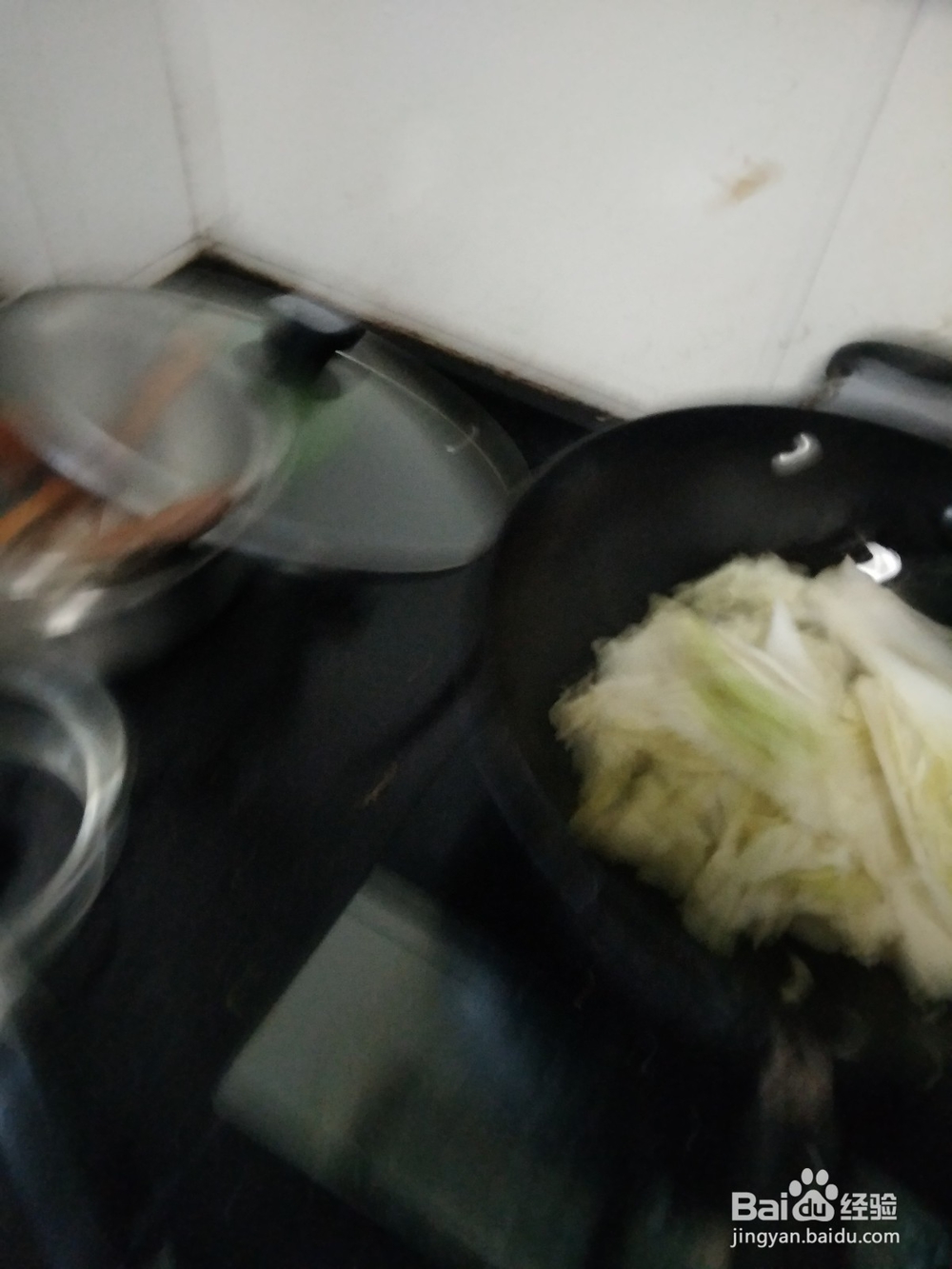 白菜豆角炖脆骨