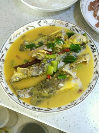 美食/营养 > 小吃食材 黄颡鱼 3条(黄沙古) 八角 1颗 味精 1小勺尖