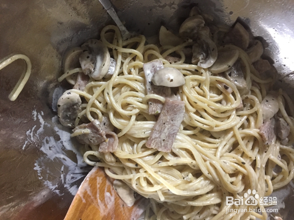 丧失自制力的奶油蘑菇意大利面