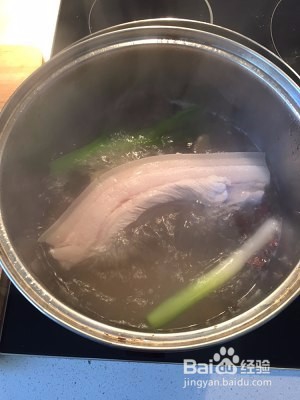 如何将白肉和蒜泥完美搭配