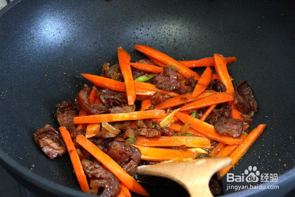 蒜苔炒腊肠的做法