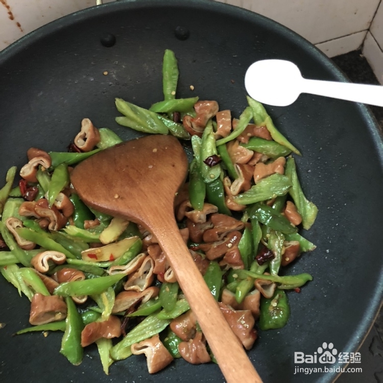 星期美食--快手下饭的爆炒猪肠怎么做?