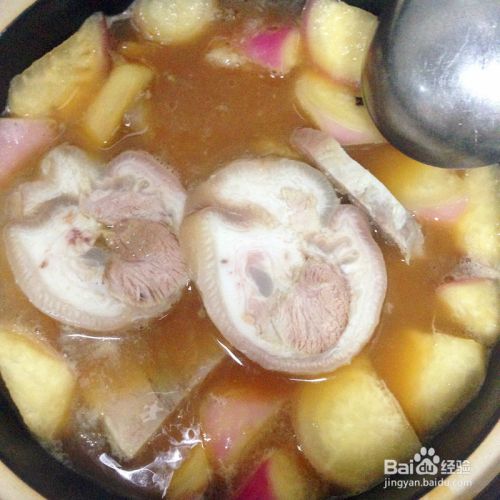 家常菜之红萝卜豆腐汤的做法