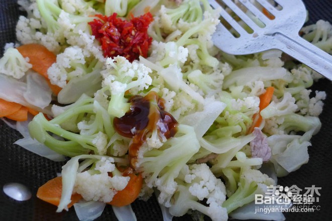 剁椒花椰菜的做法