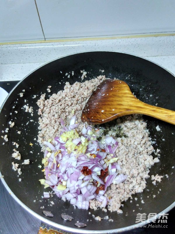 自制川味炸酱面