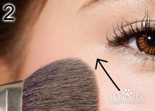 打造渐层光影脸颊饱和更自然