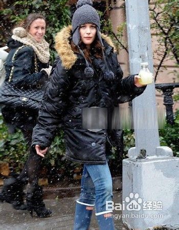 寒冷冬季如何搭配羽绒服比较时尚？