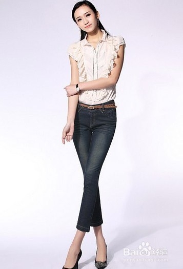 T恤+牛仔 率性纯真 洒脱气质