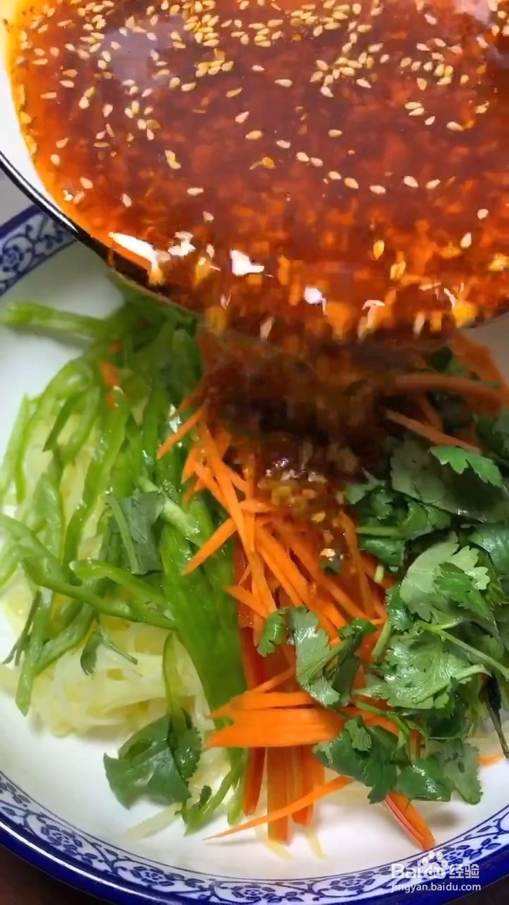教你制作美食爽口土豆丝?