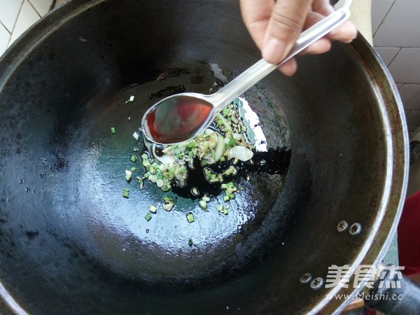 蚝油豆腐炒木耳黄瓜