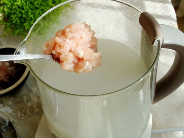 海参皮蛋瘦肉粥