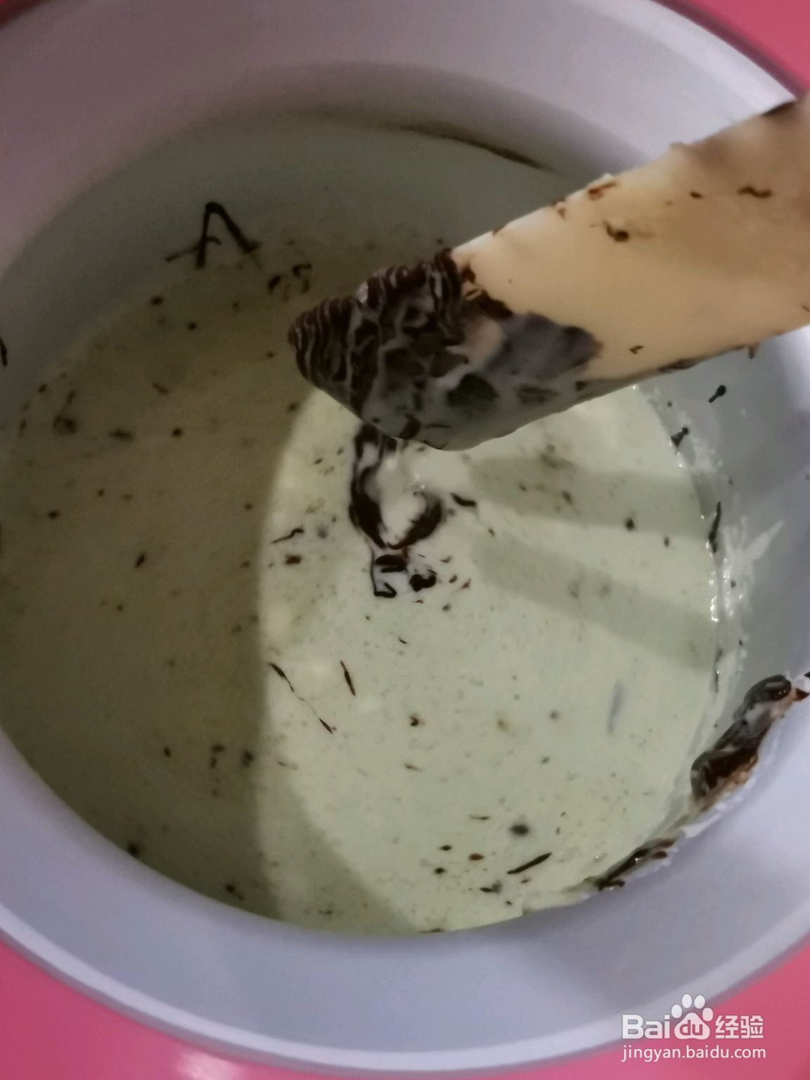 薄荷巧克力软冰淇淋的做法