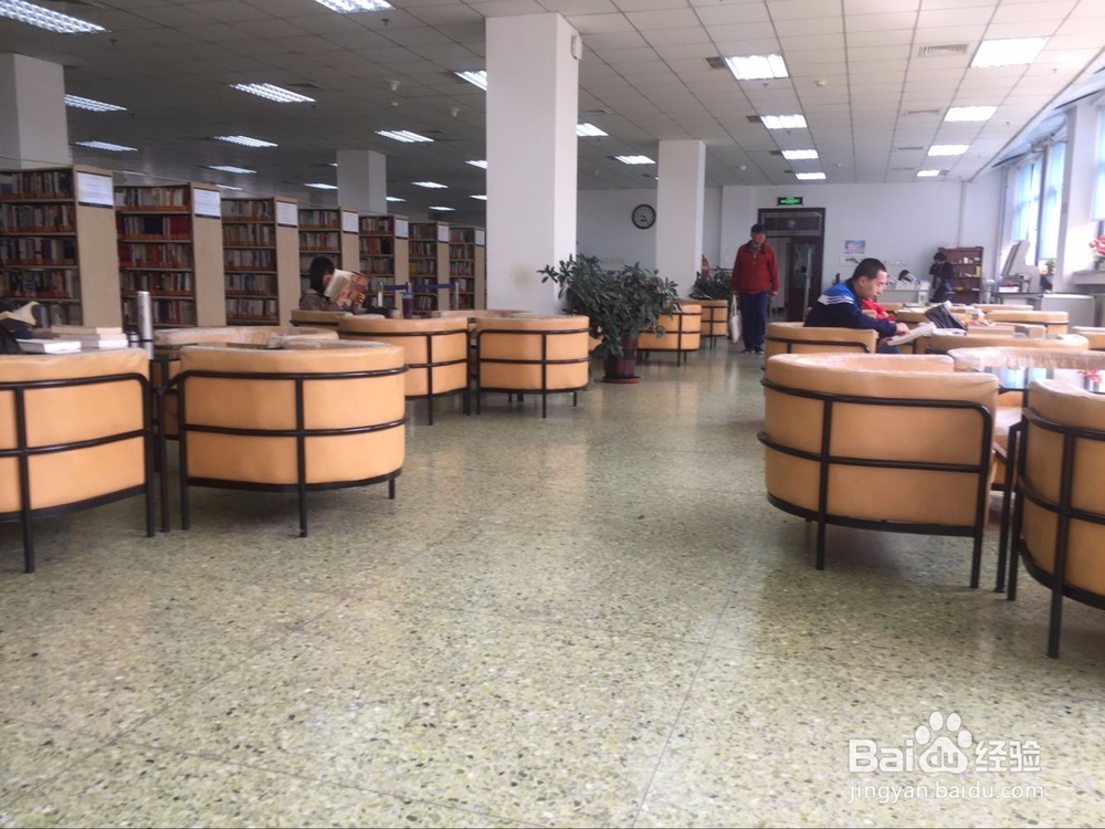 天津图书馆里面的环境怎么样?