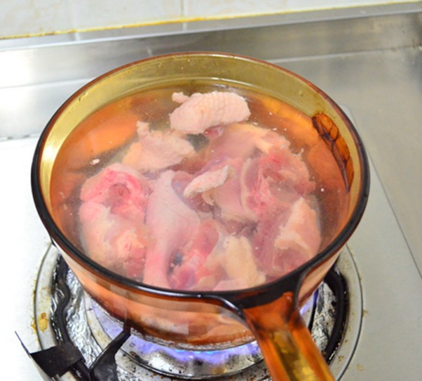 玉竹沙参鸭腿汤