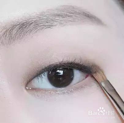 清新干练职业妆