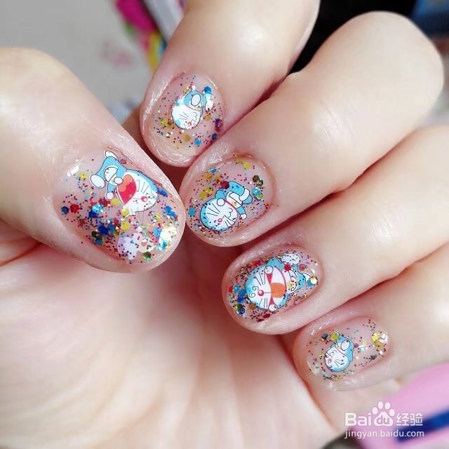 怎么做可爱又简单的美甲小粘贴