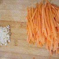 胡萝卜拌金针菇