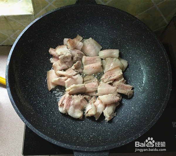 如何制作土豆回锅肉