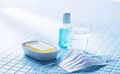 超市买的漱口水和医院开的漱口水有啥区别