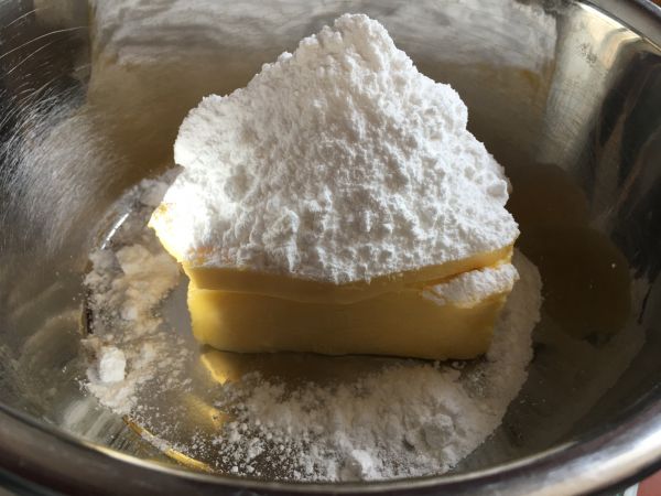 圣诞糖霜饼干屋