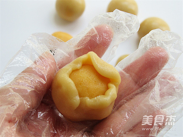 小熊趣味广式月饼