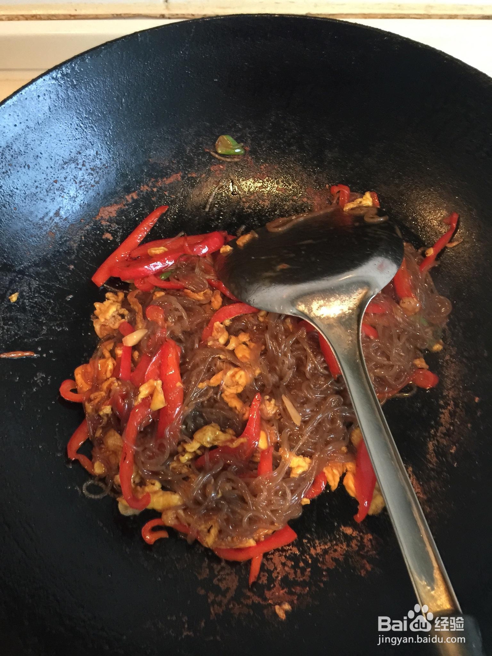 蔬菜水果之红椒粉丝炒鸡蛋的做法