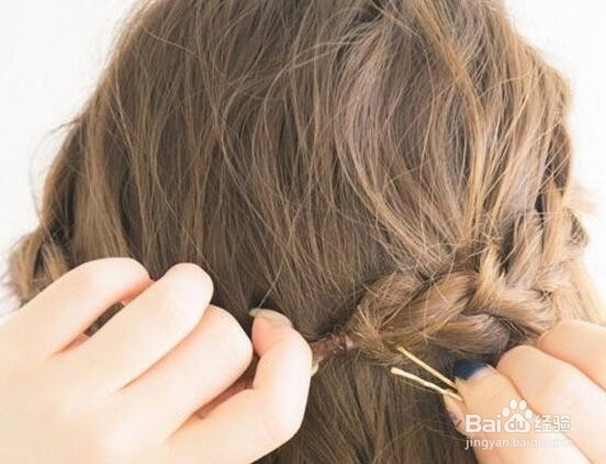 短发控也要当背影杀手 刘海编发能帮你