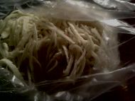 豆芽炒饼的做法