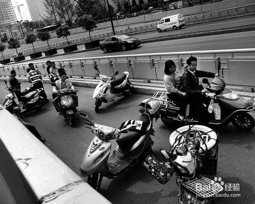 电动车被交警扣了怎么办？