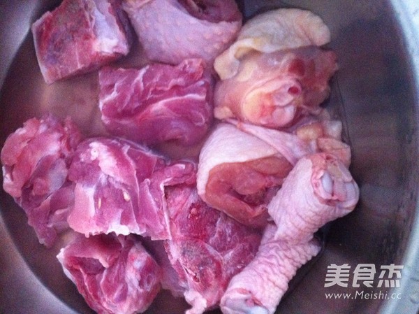 浓汤鸡腿煲的做法