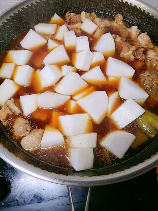 羊腿肉炖白萝卜