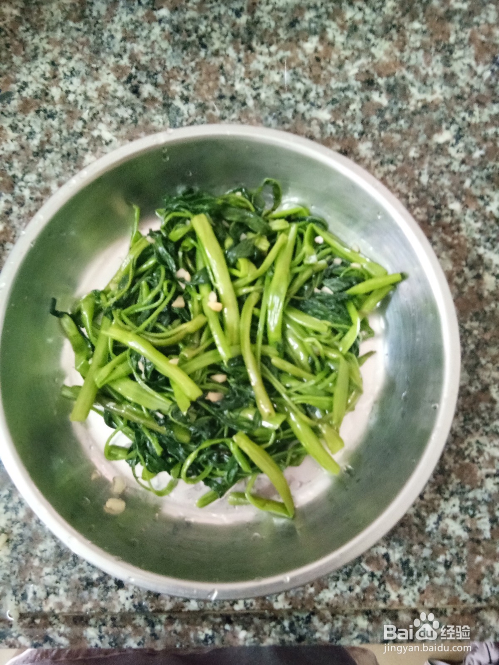 蒜末炒空心菜的简单做法