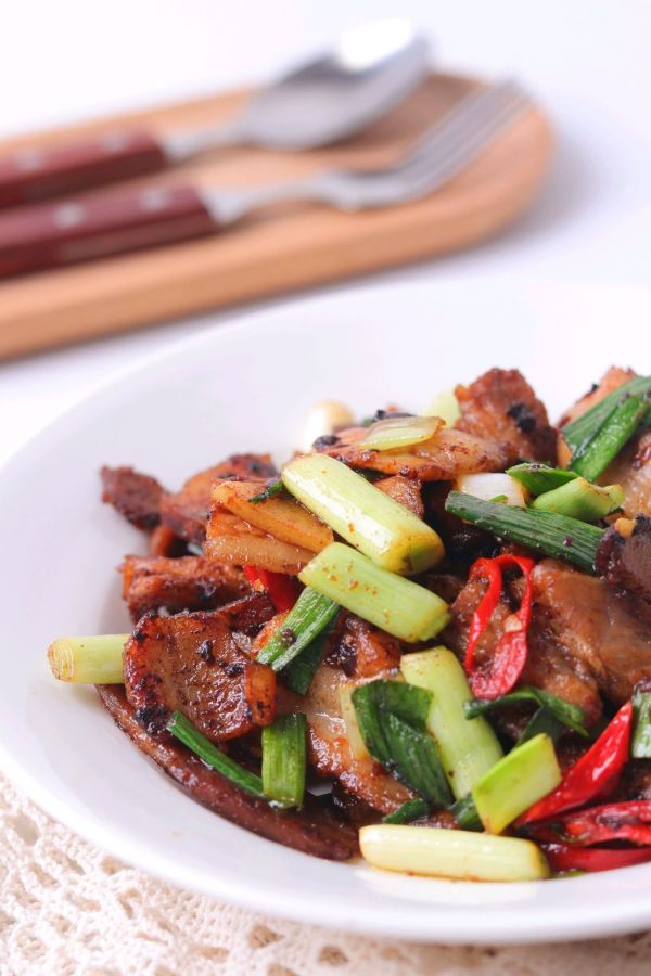 酱香蒜苗炒肉片