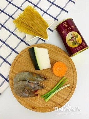 健康养生佳品冬瓜虾碎小米面条的做法