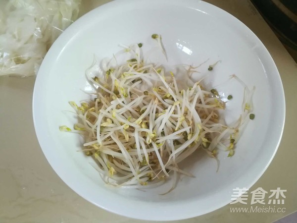 凉拌凉皮黄瓜丝