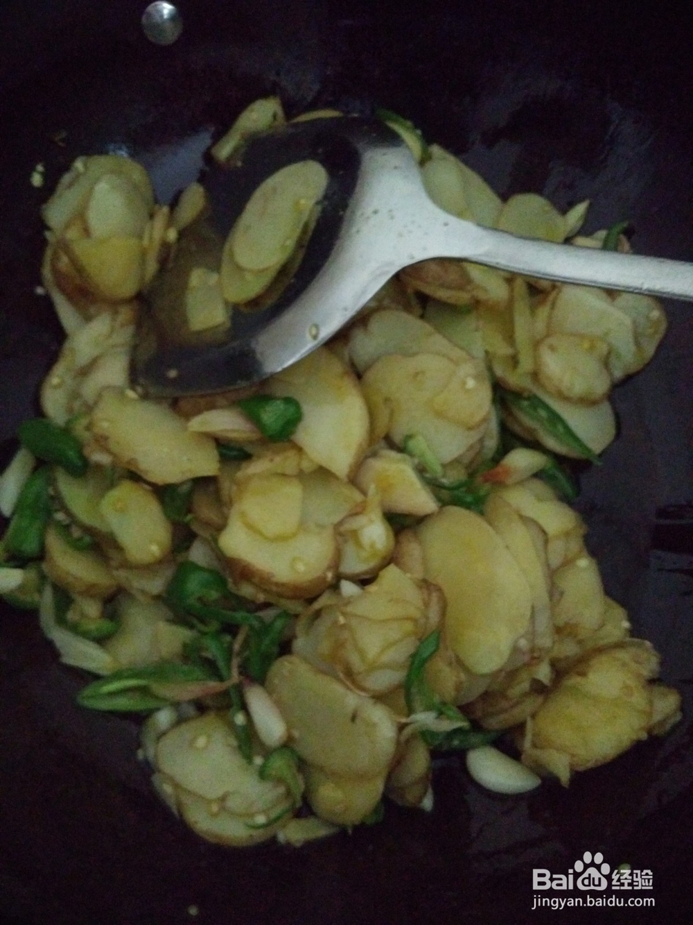 家常炒土豆片-家常菜