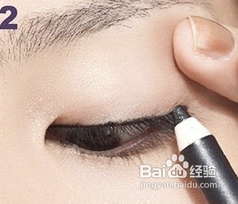 怎样巧画眼线