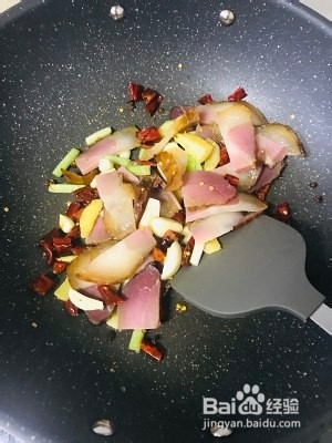 怎样做花菜炒腊肉
