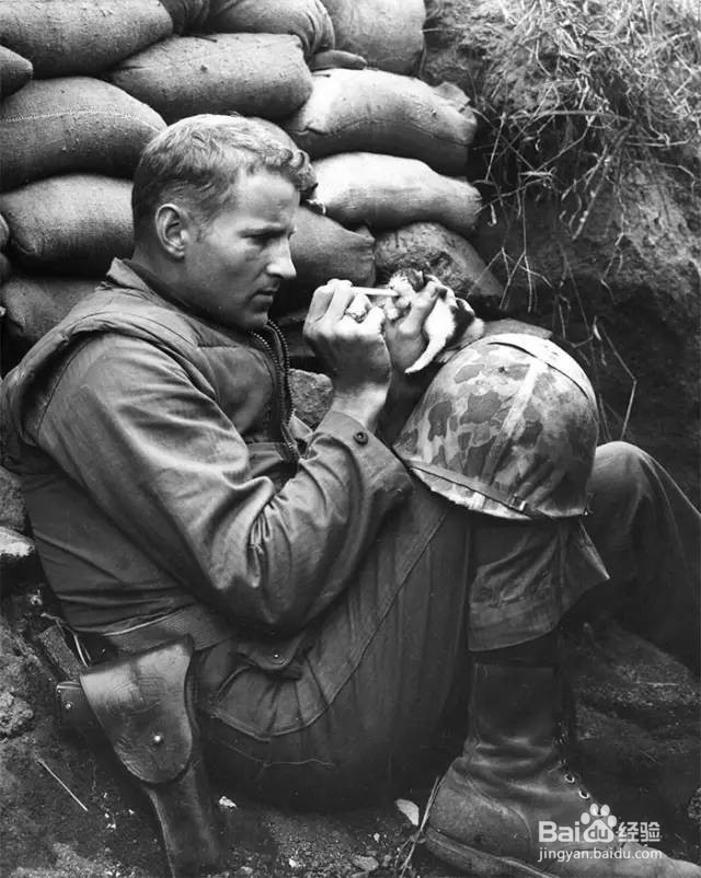 照片中时空凝滞，诉说着震撼的力量