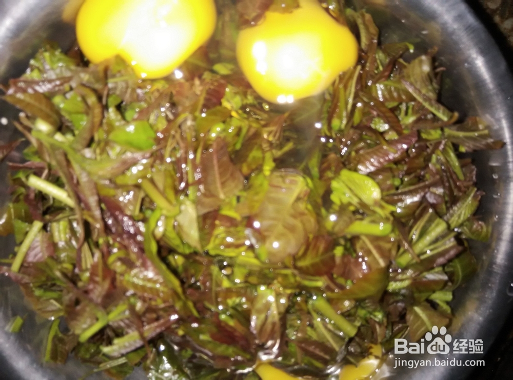 香椿炒鸡蛋的做法