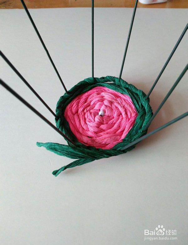 皱纹纸diy彩色手工笔筒