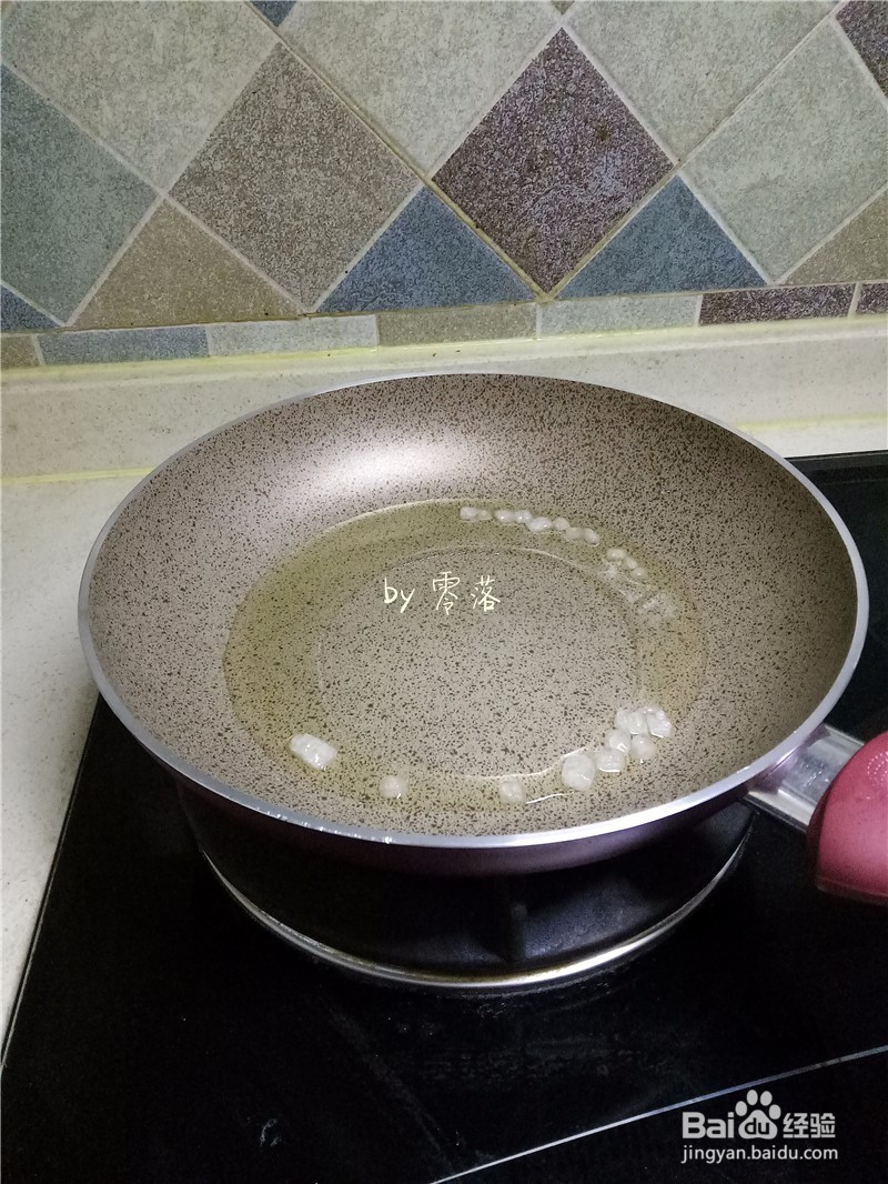 五花肉炖粉条——五花肉粉条一起炖，香惨了！