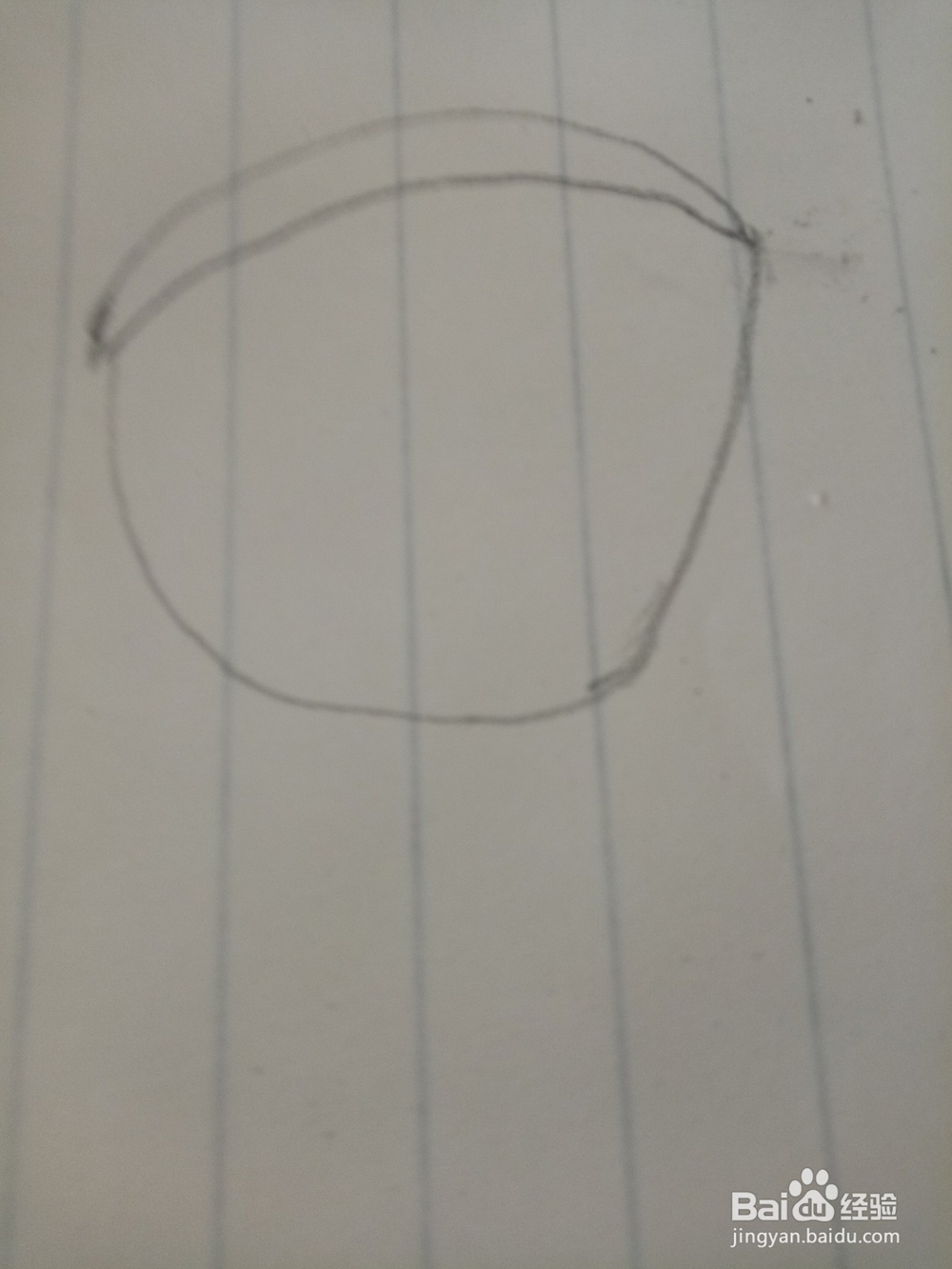 举起双手的小孩