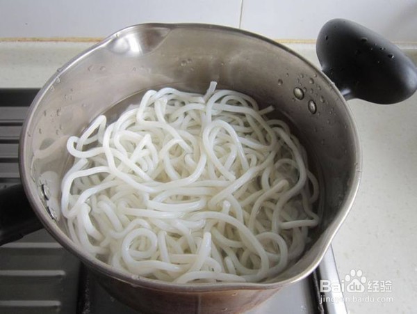 鸡汤米粉的做法
