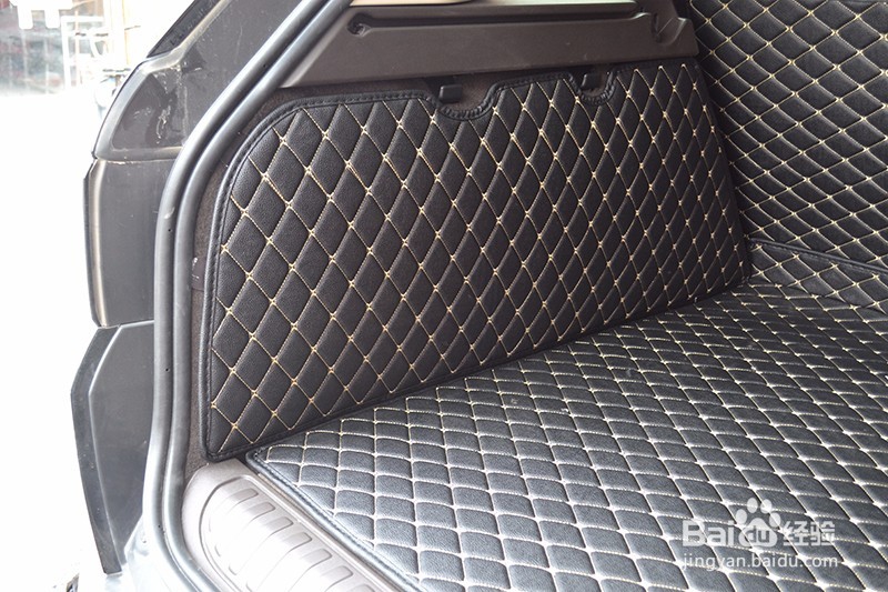 奔驰CLS320后备箱垫选购技巧