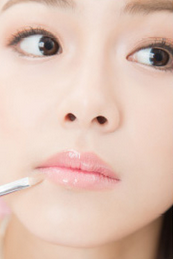 小性感的桃花妆